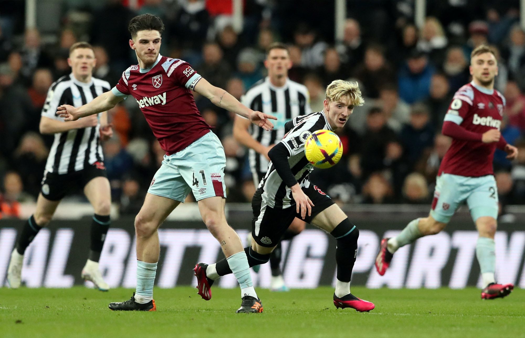 nhan dinh newcastle vs west ham 03h00 ngay 26 11 ngoai hang anh 2