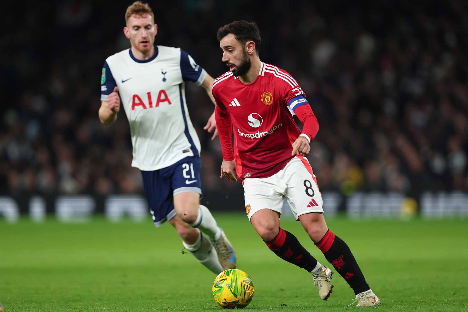 Hinh anh 2: Anh chup chung cau thu Tottenham va Manchester United truoc tran dau Europa League